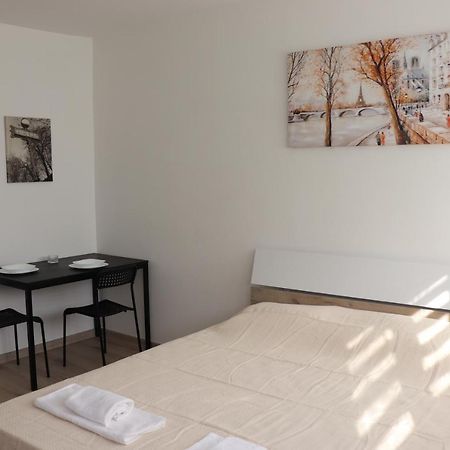Apartman Lena Banovo Brdo Leilighet Beograd Eksteriør bilde