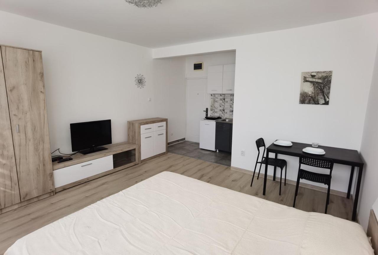Apartman Lena Banovo Brdo Leilighet Beograd Eksteriør bilde