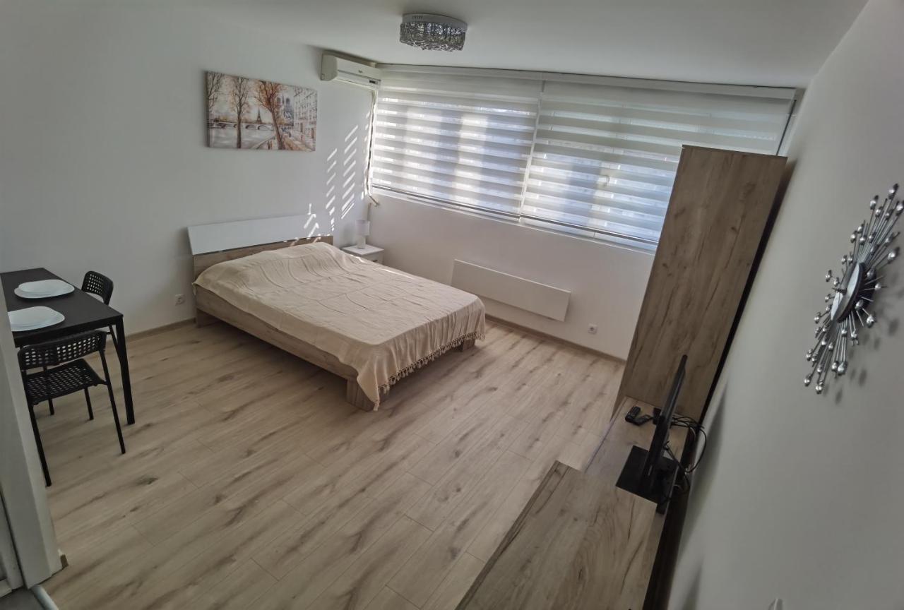 Apartman Lena Banovo Brdo Leilighet Beograd Eksteriør bilde