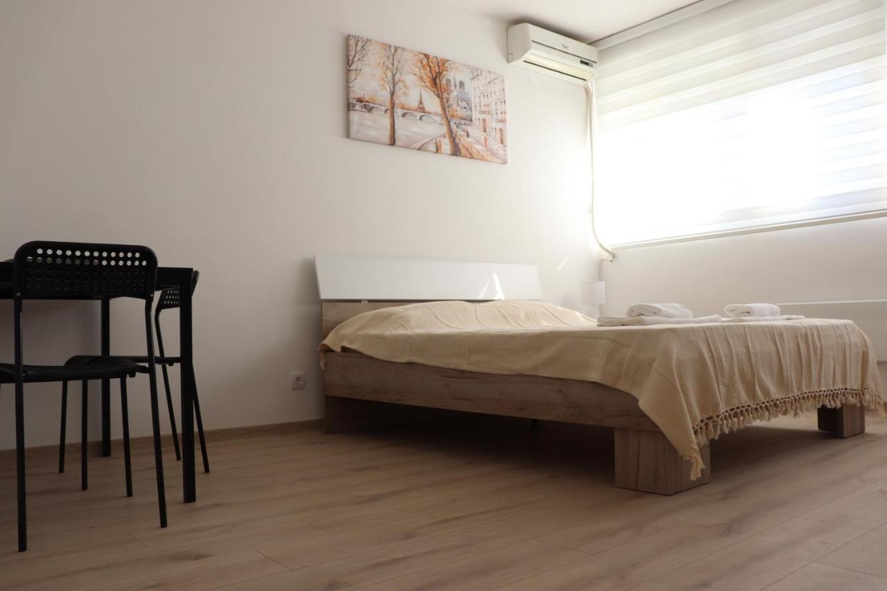 Apartman Lena Banovo Brdo Leilighet Beograd Eksteriør bilde